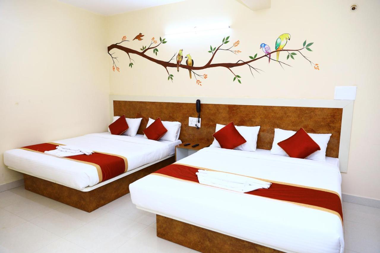 Sasthi Suites Bangalore Exterior foto